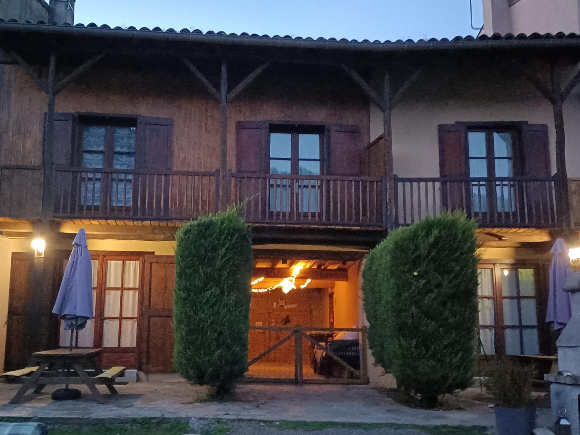 Le Rouge Robin Holiday home Fougax-et-Barrineuf