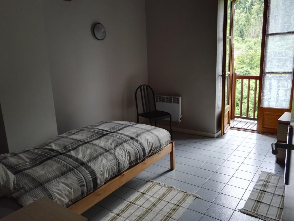 Holiday home Le Rouge Robin Fougax-et-Barrineuf