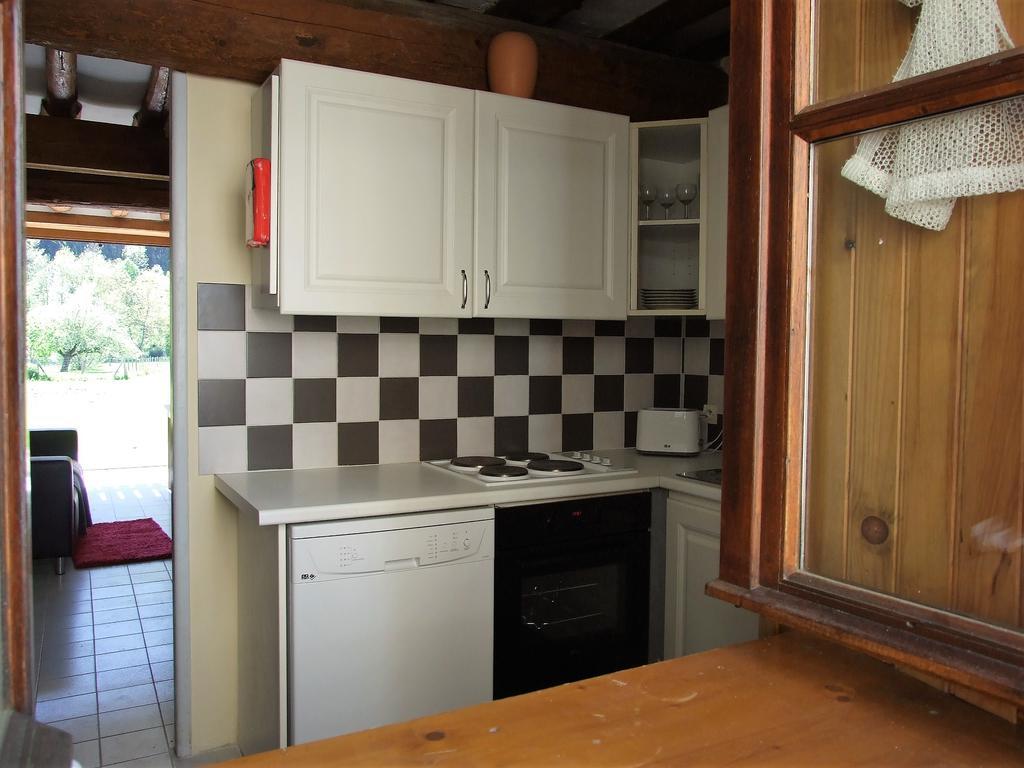 Holiday home Le Rouge Robin Fougax-et-Barrineuf