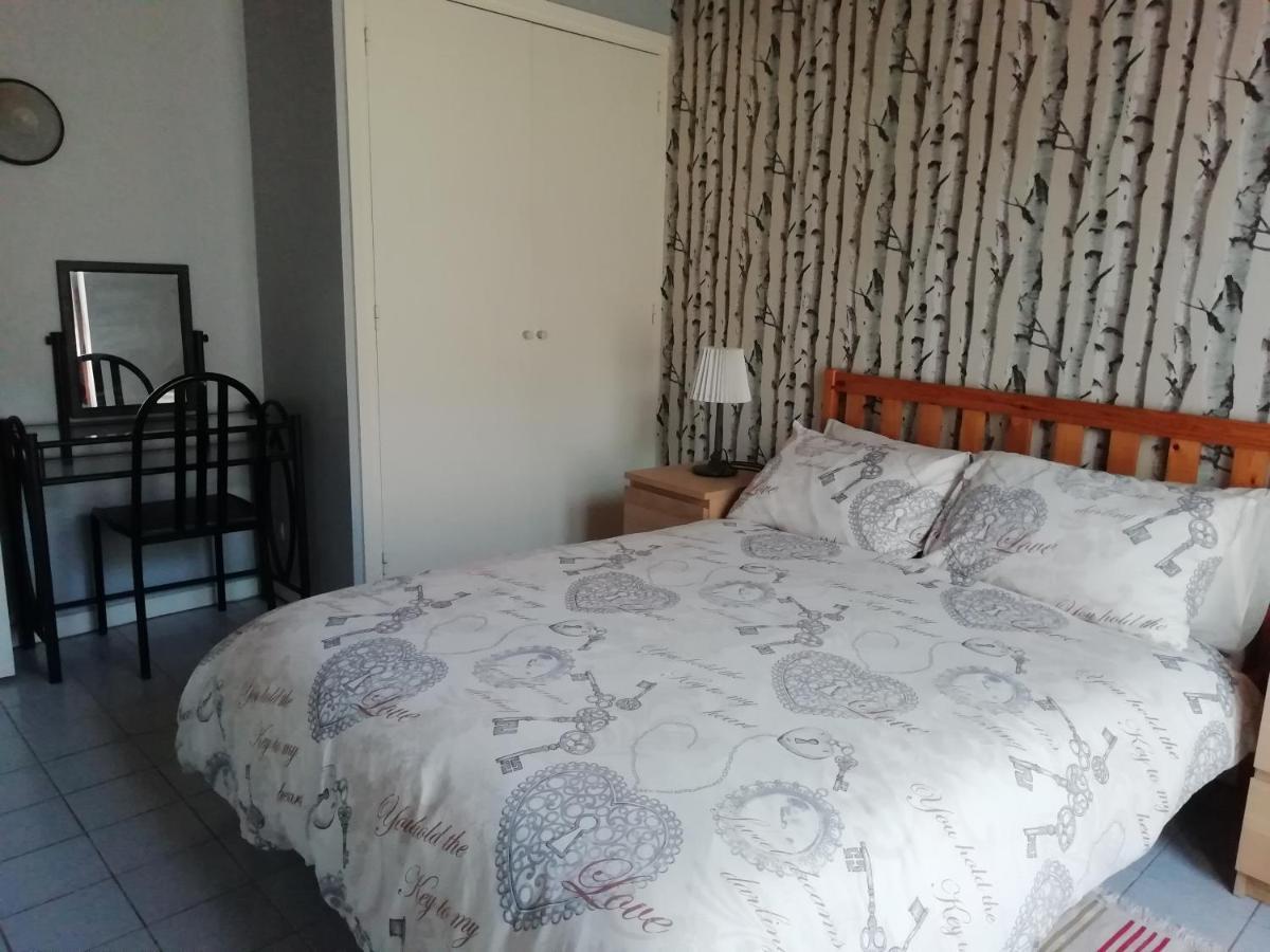 Holiday home Le Rouge Robin Fougax-et-Barrineuf